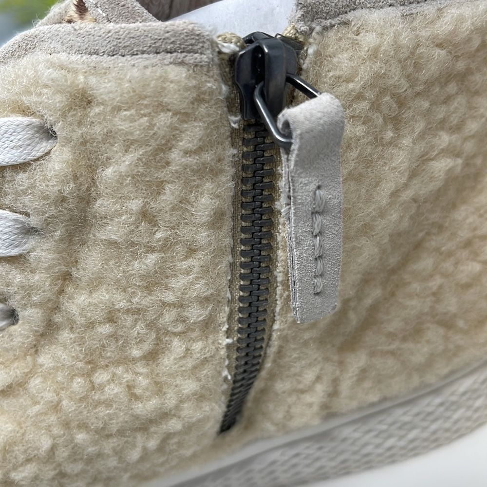 Dolce Vita Women's Veola Plush High Top Sneakers - Picture 14 of 15